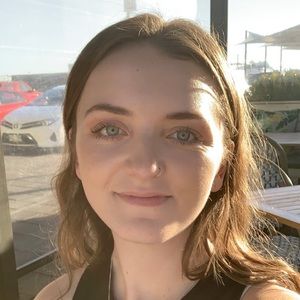 Meet your Posher, Madeline